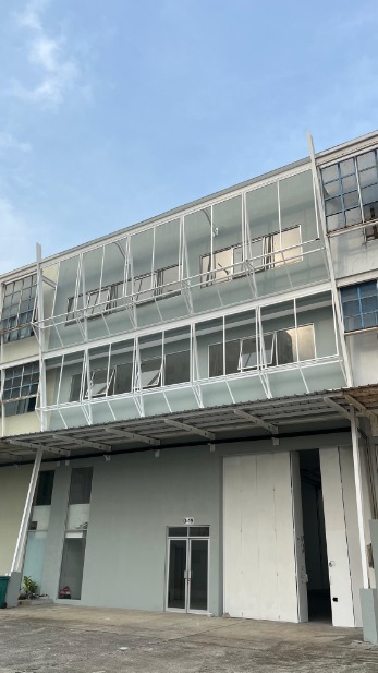 Gudang disewakan di Delta Silicon